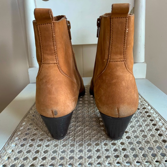 SPLENDID SUEDE BOOTS, BROWN, SIZE 8 - Picture 3 of 7